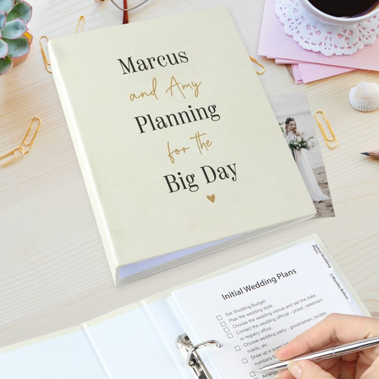 Black & Gold Wedding Planner
